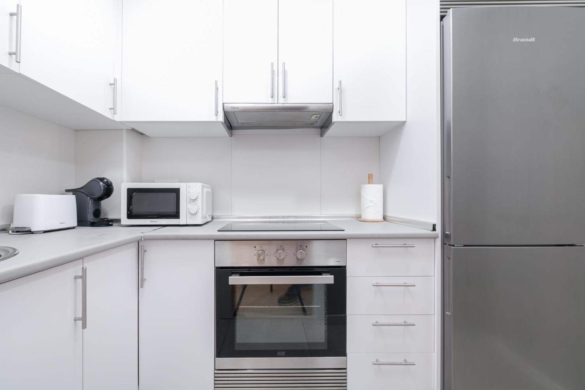 Apartamento Luminoso Y Moderno En By